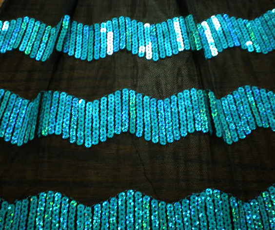 3.Black-Turquoise Wave Design Sequins